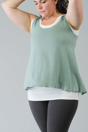 tulip in tissue glass over core in white 