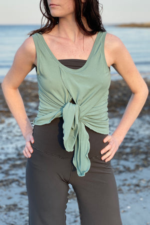 tulip in tissue glass tied in the front + ore swirlsuit