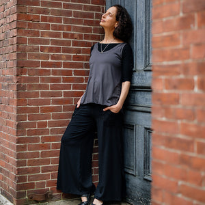 suger® tulip tissue tank in carbon + black rose + black harlow