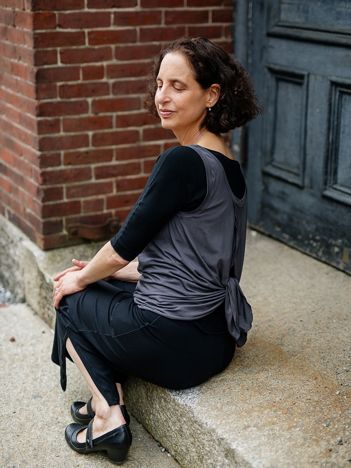 tulip tissue tank in carbon + black rose top