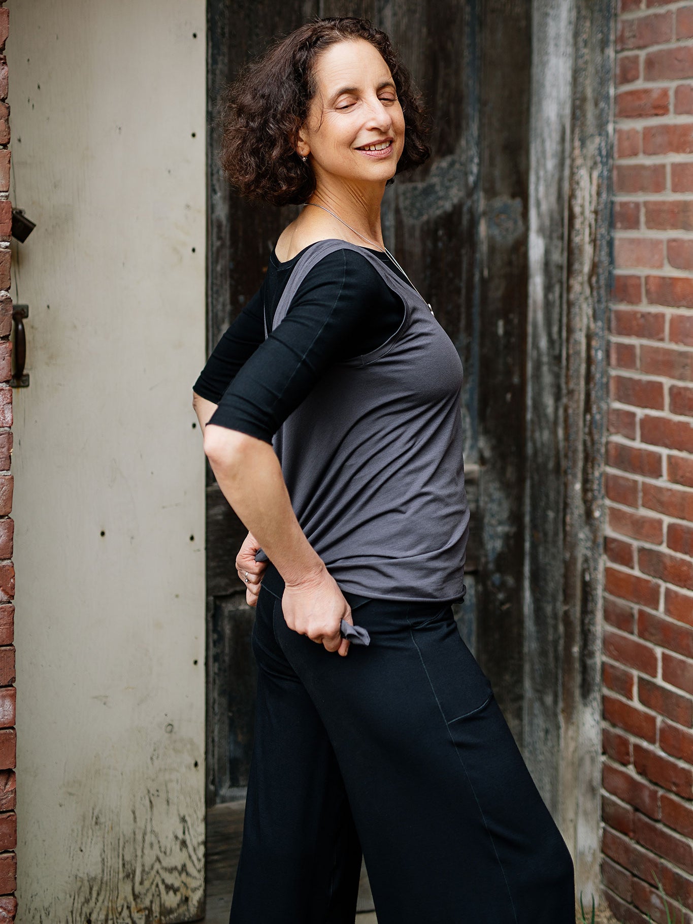 tulip tank in carbon paired with black rose + black harlow