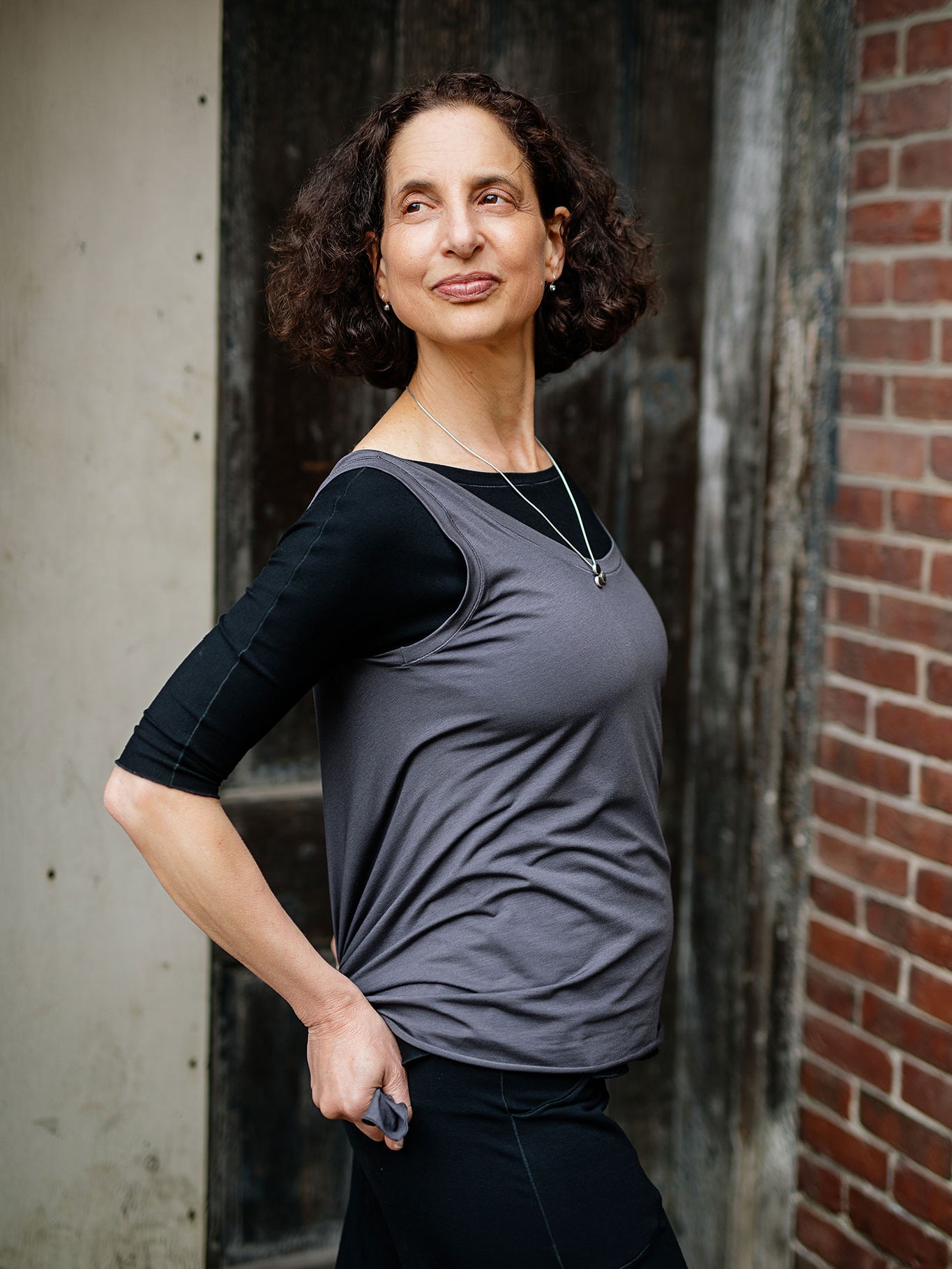 tulip tissue tank in carbon + black rose 