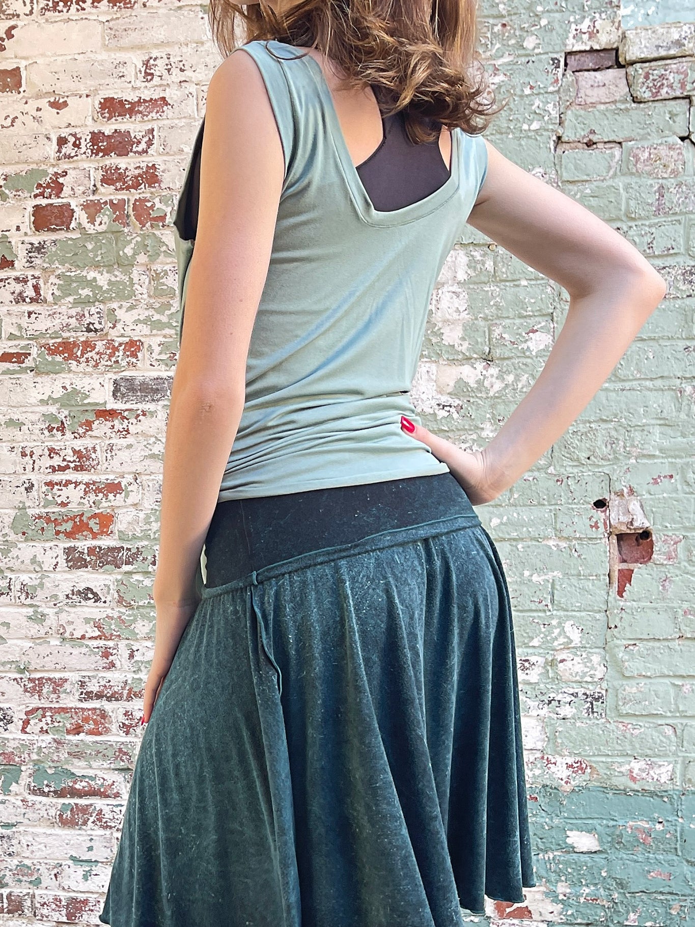 suger tulip tissue tank in glass worn tied in the front with blue mineral flirt worn as a skirt