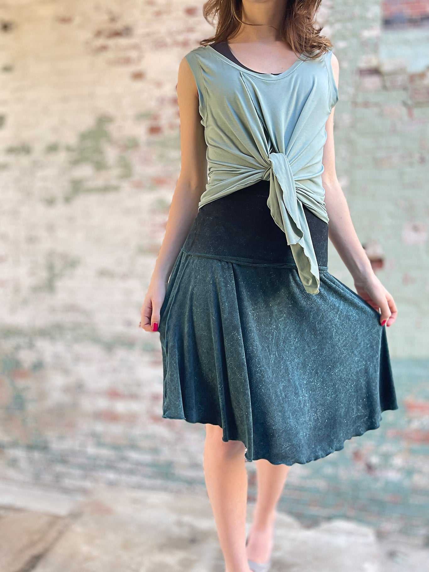 suger tulip tissue tank in glass worn tied in the front with blue mineral flirt worn as a skirt