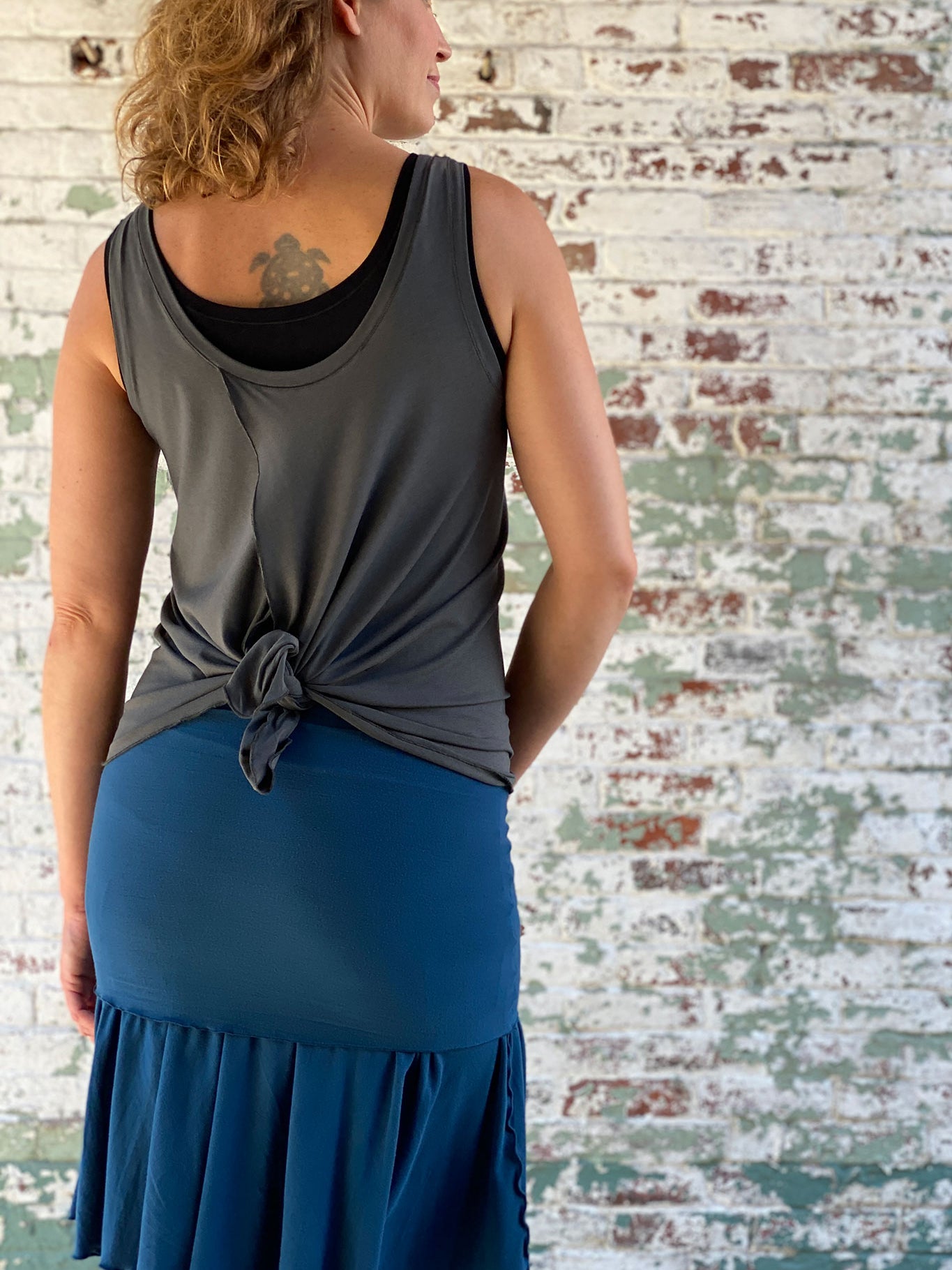 tulip in tissue ore tied in the back + flirt in lake