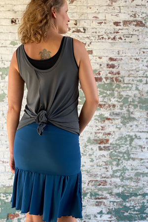 tulip in tissue ore tied in the back + flirt in lake