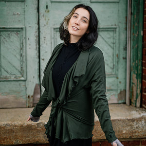 river jacket in fir with swing top in black