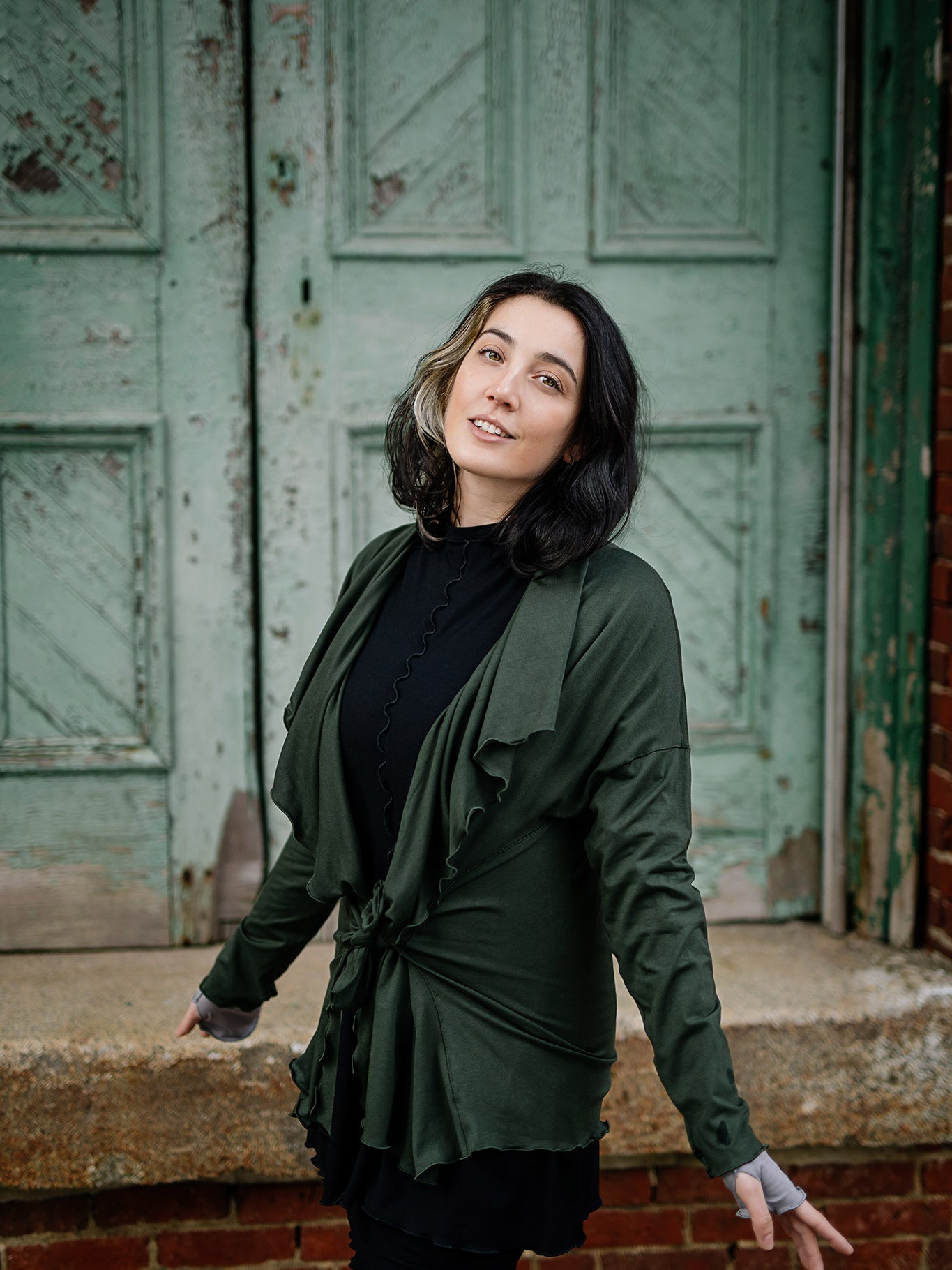 river jacket in fir with swing top in black