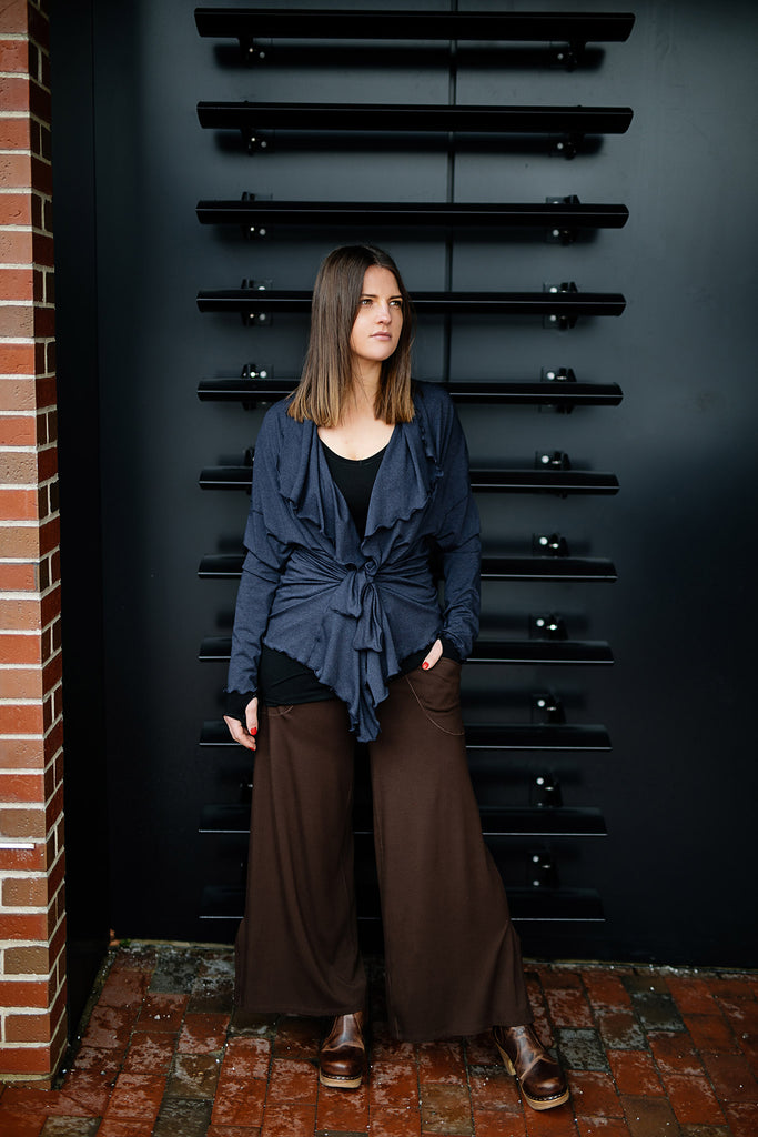 harlow elegant convertible wide leg pant in peat with midnight river jacket