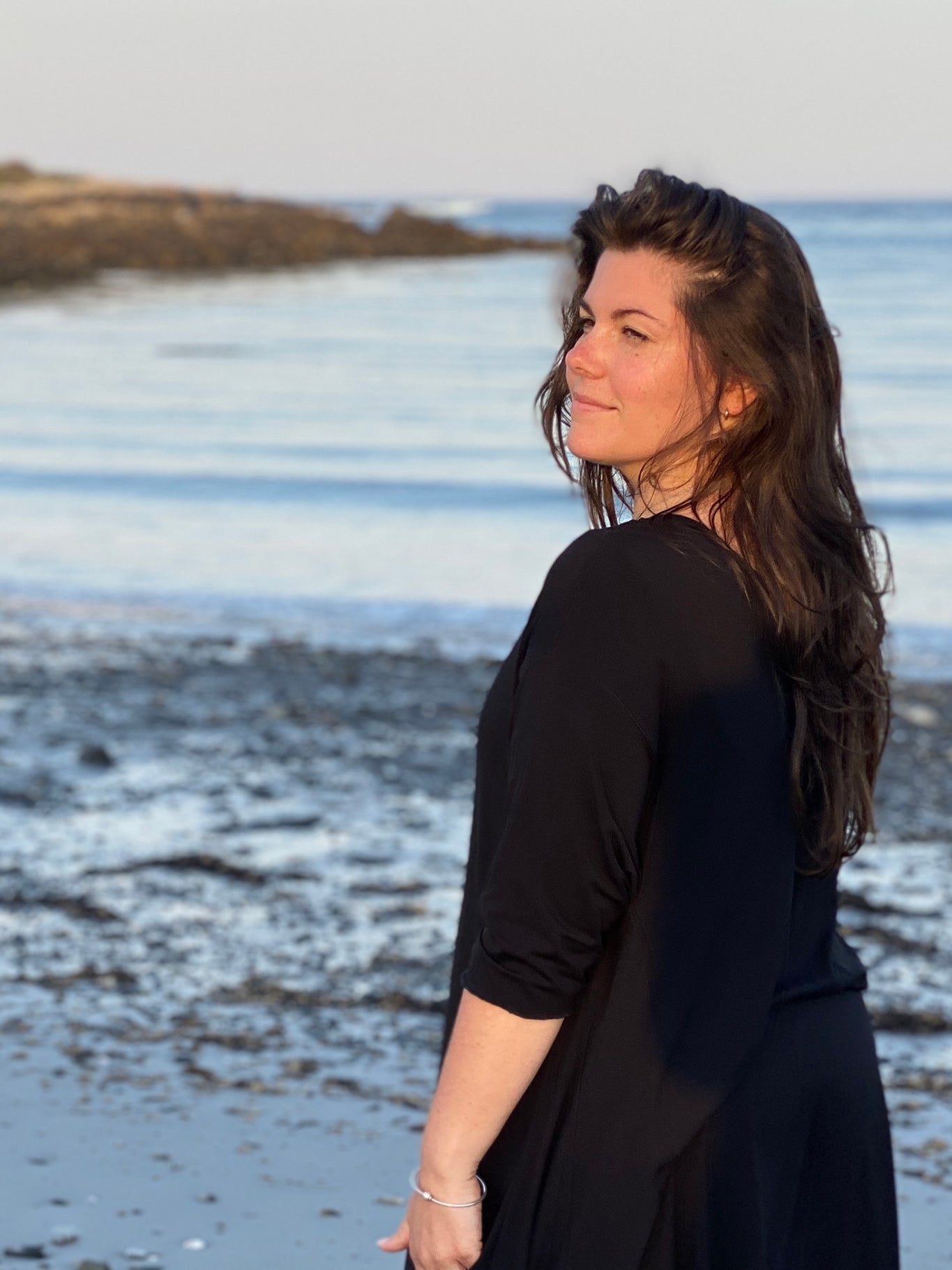 tide in tissue black