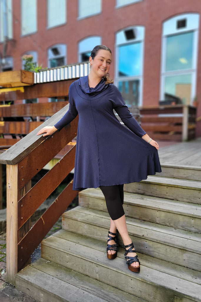 gale cowl neck tunic dress in tissue navy