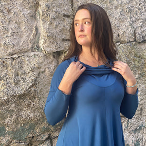 gale cowl neck tunic dress in tissue lake