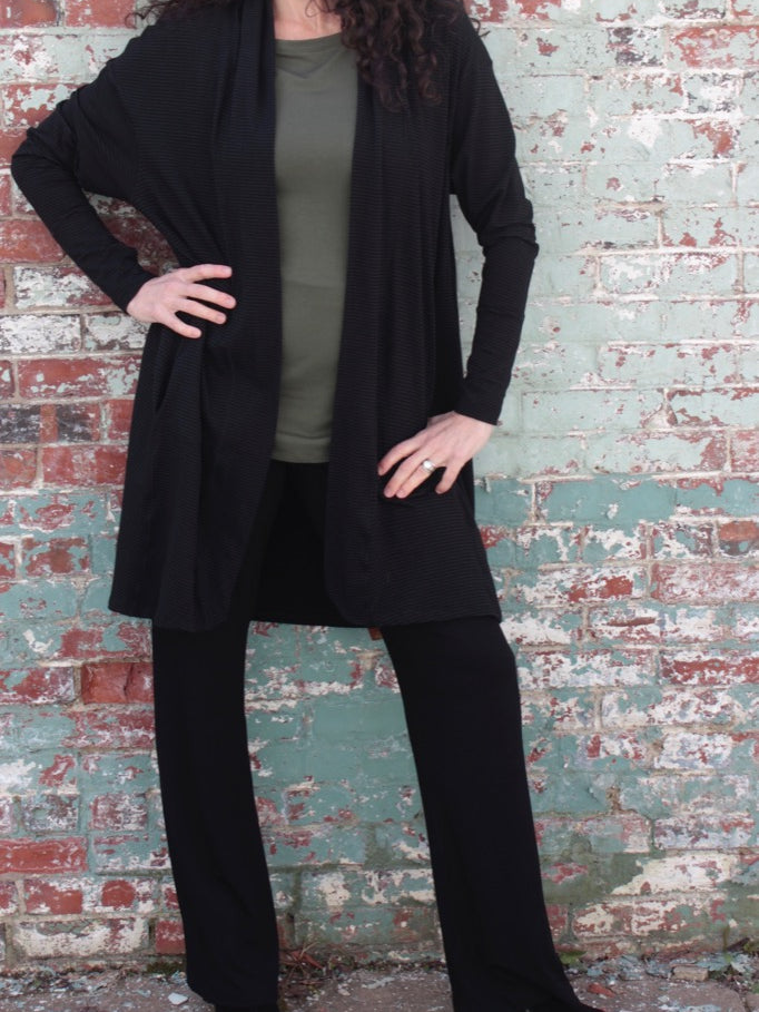 suger trouser in black with subtle black coco jacket