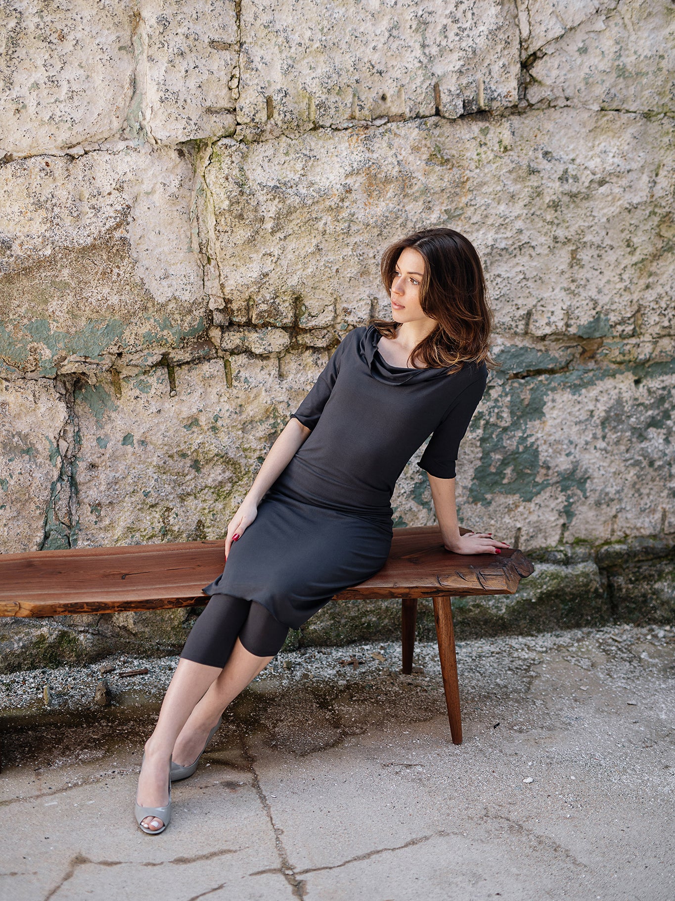 graceful dress in carbon with capri base legging in carbon