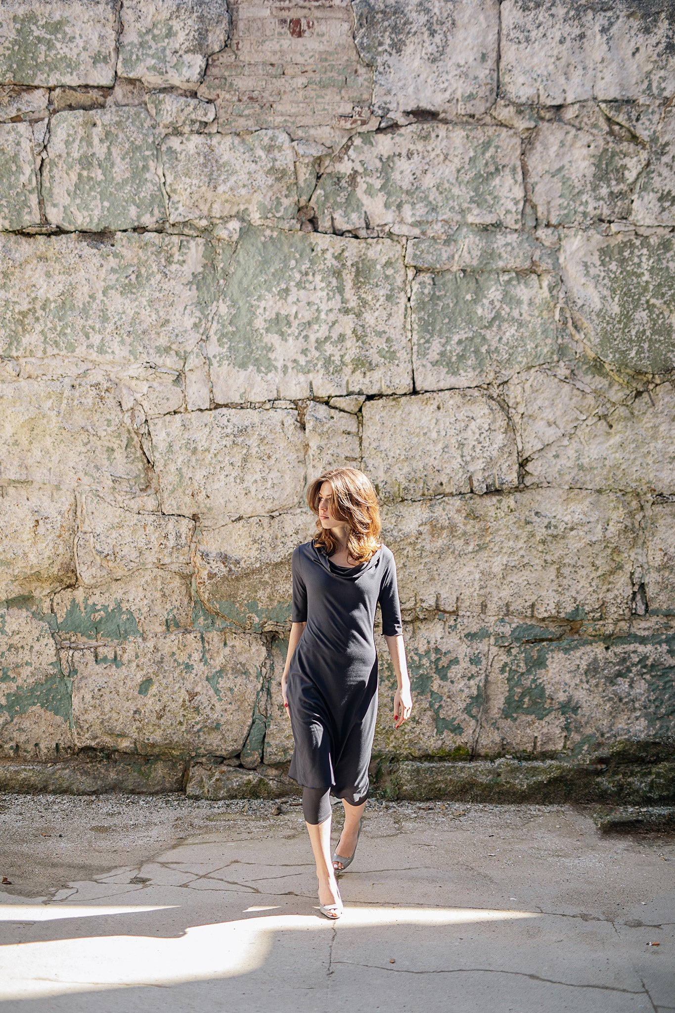 graceful dress in carbon with capri base legging in carbon