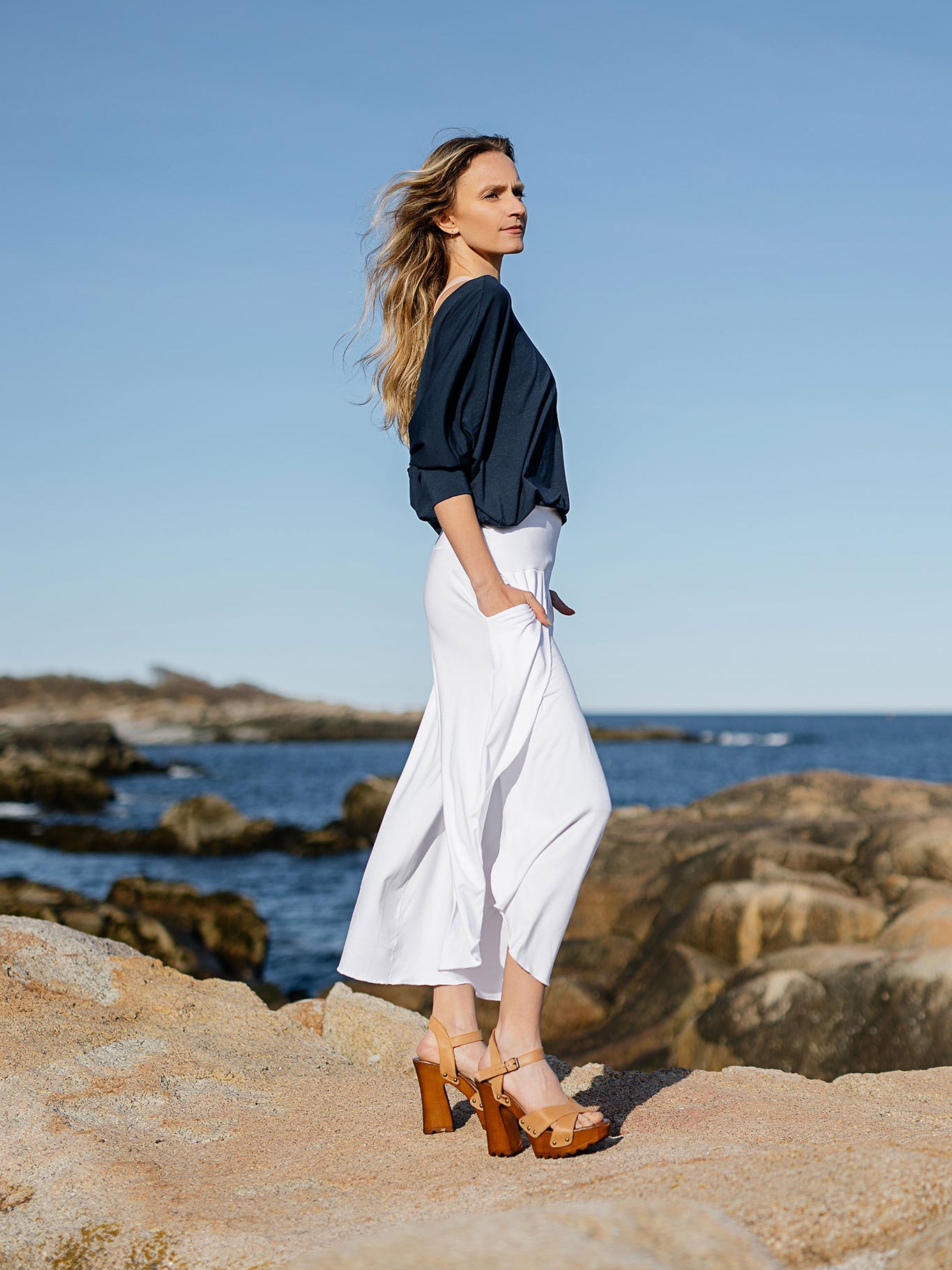 suger® petal pant in white + navy pop top