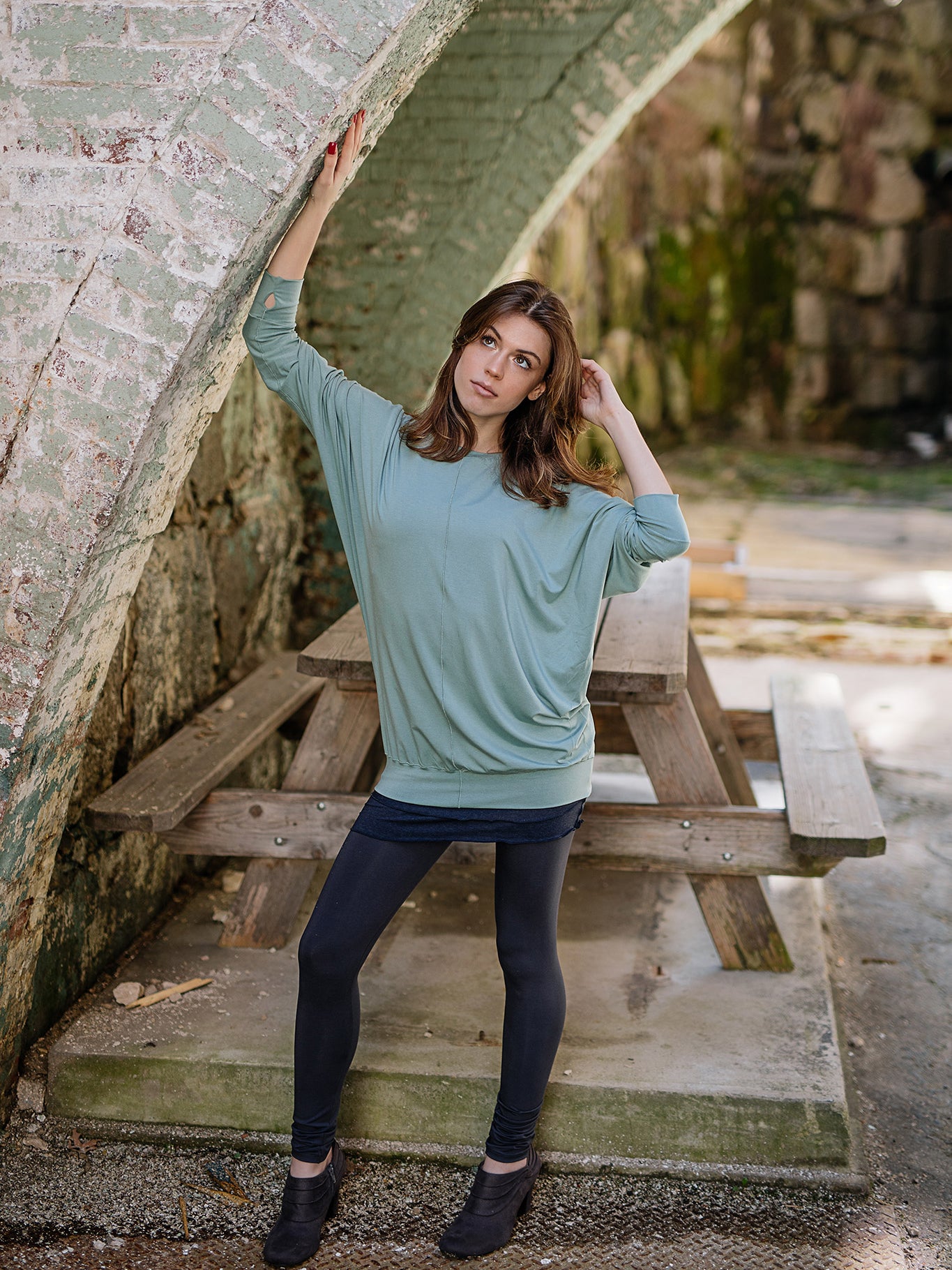 base legging in carbon paired with pop top in glass and hourglass in midnight worn as a skirt