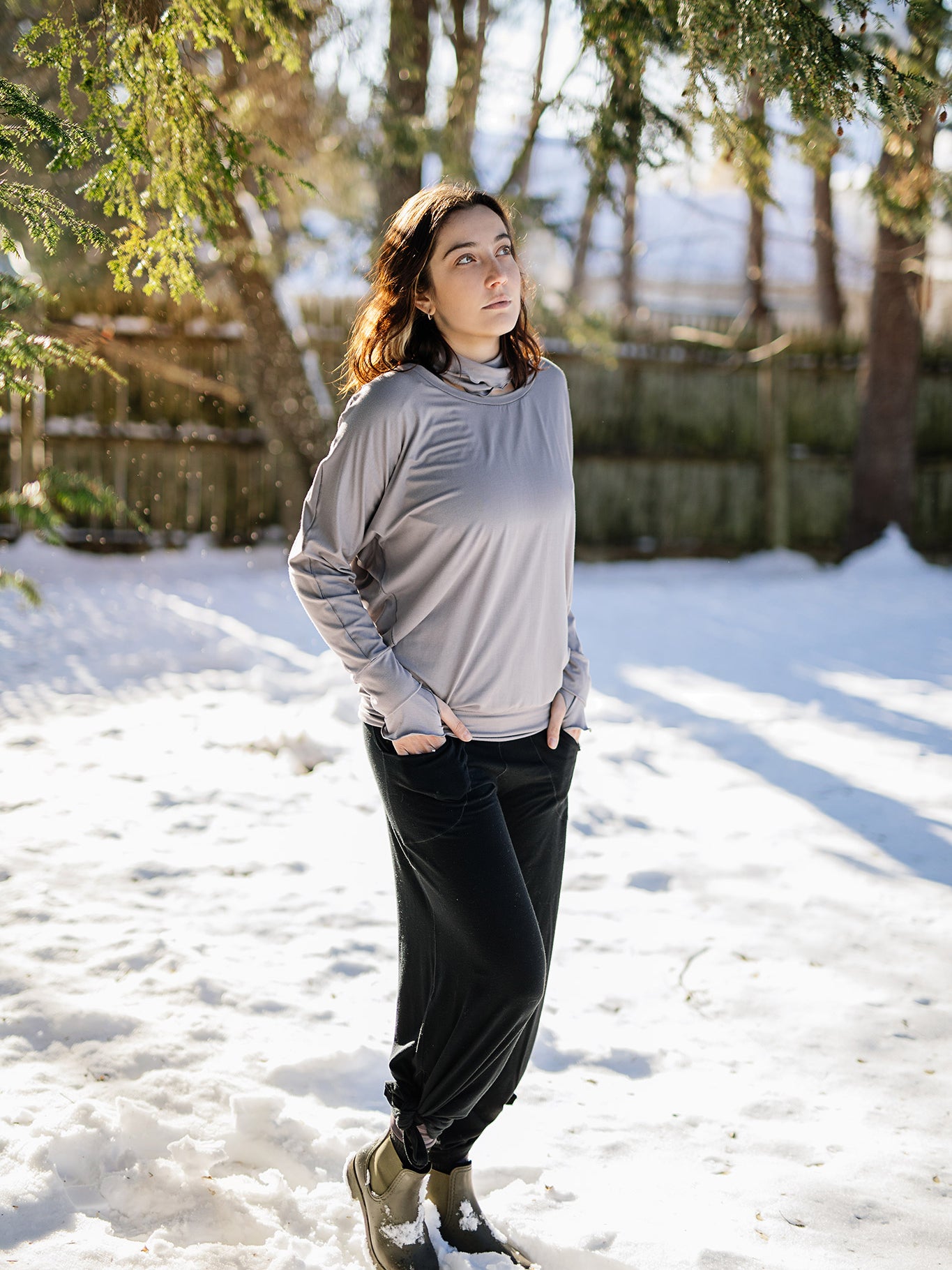 harlow elegant convertible wide leg pant in black and pop top in moon