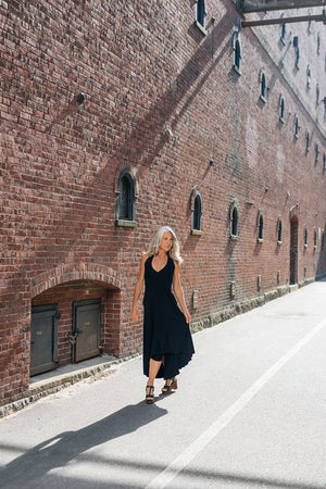 harmony vneck halter dress in black