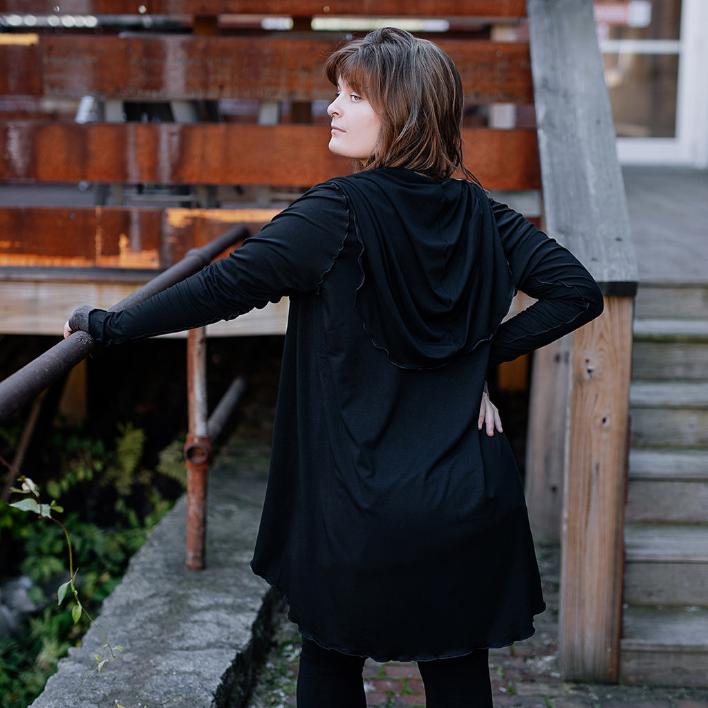 cardi jacket in black with mineral opera sleeves