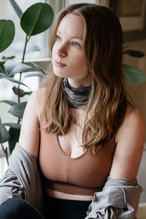 mineral black stitch band around neck paired with cedar balance bra