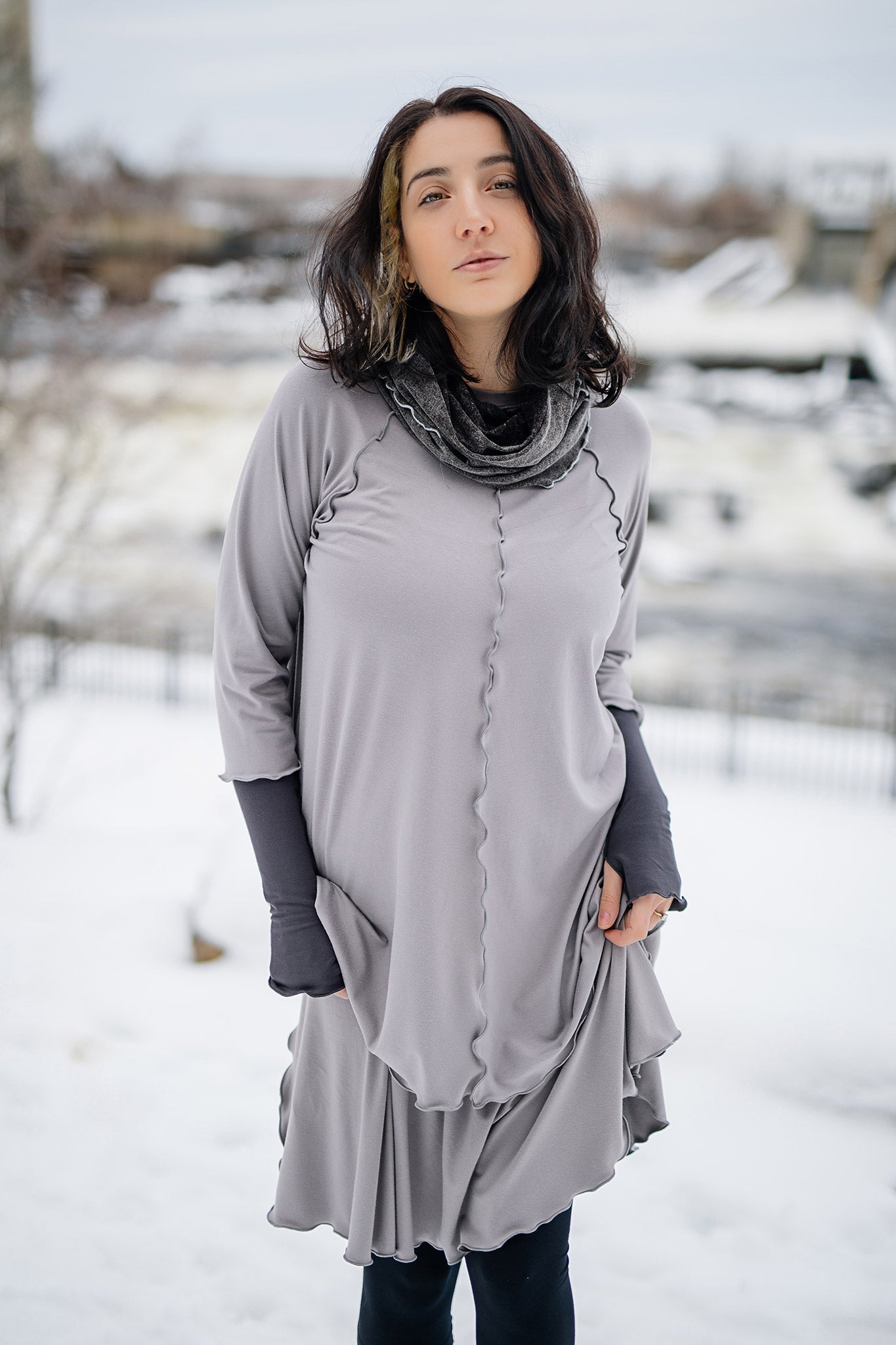 swing top and lady flirt in moon with carbon opera sleeves and mineral hourglass at neck