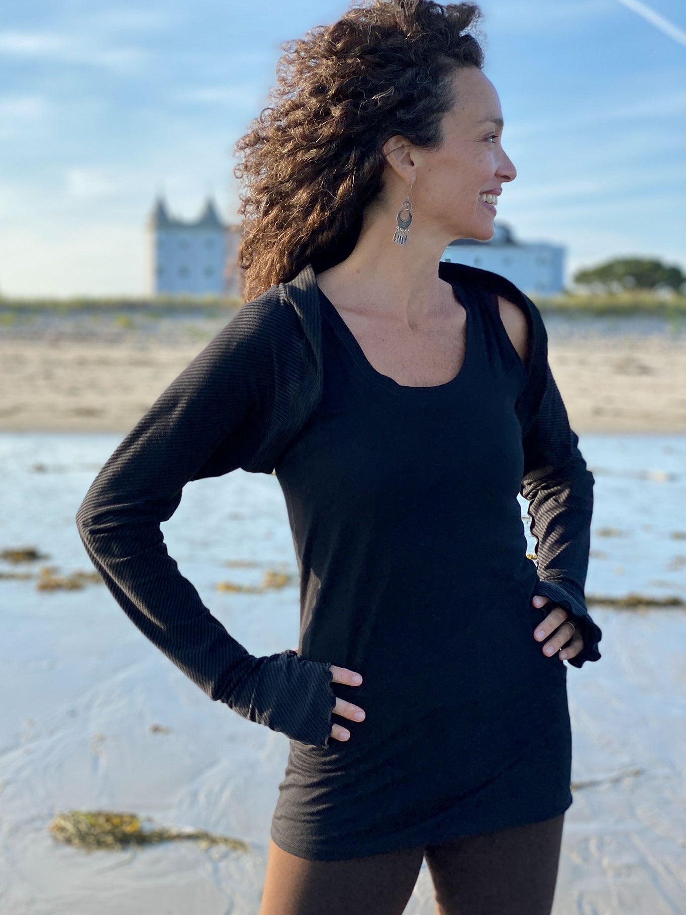 subtle black shrug with our black core + peat hiker