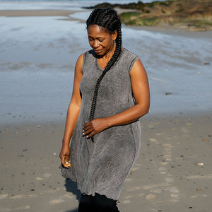 glow dress in black stitch mineral