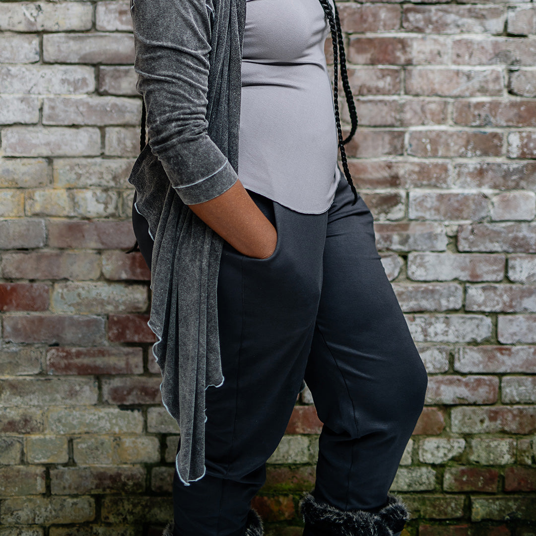 jogger in carbon paired with moon rose top and mineral prima jacket