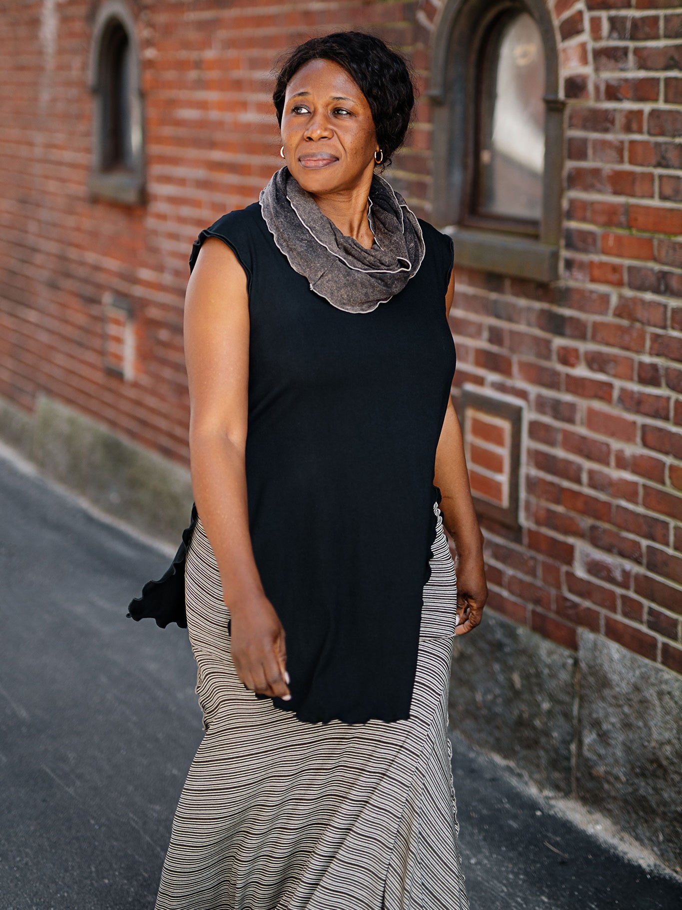 loop infinity scarf in mineral styled with earth stripe lady flirt + black double t