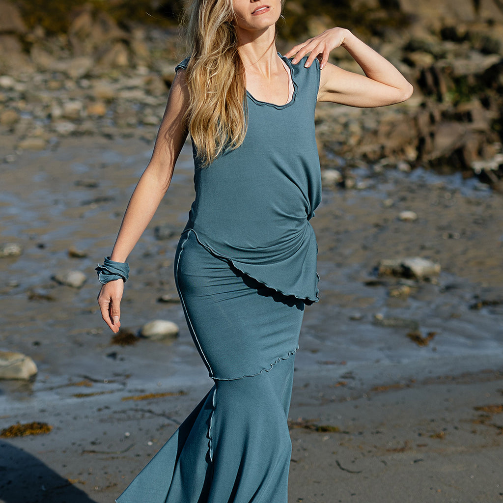 doublet layer top in ocean tied to the side with ocean flirt as a skirt