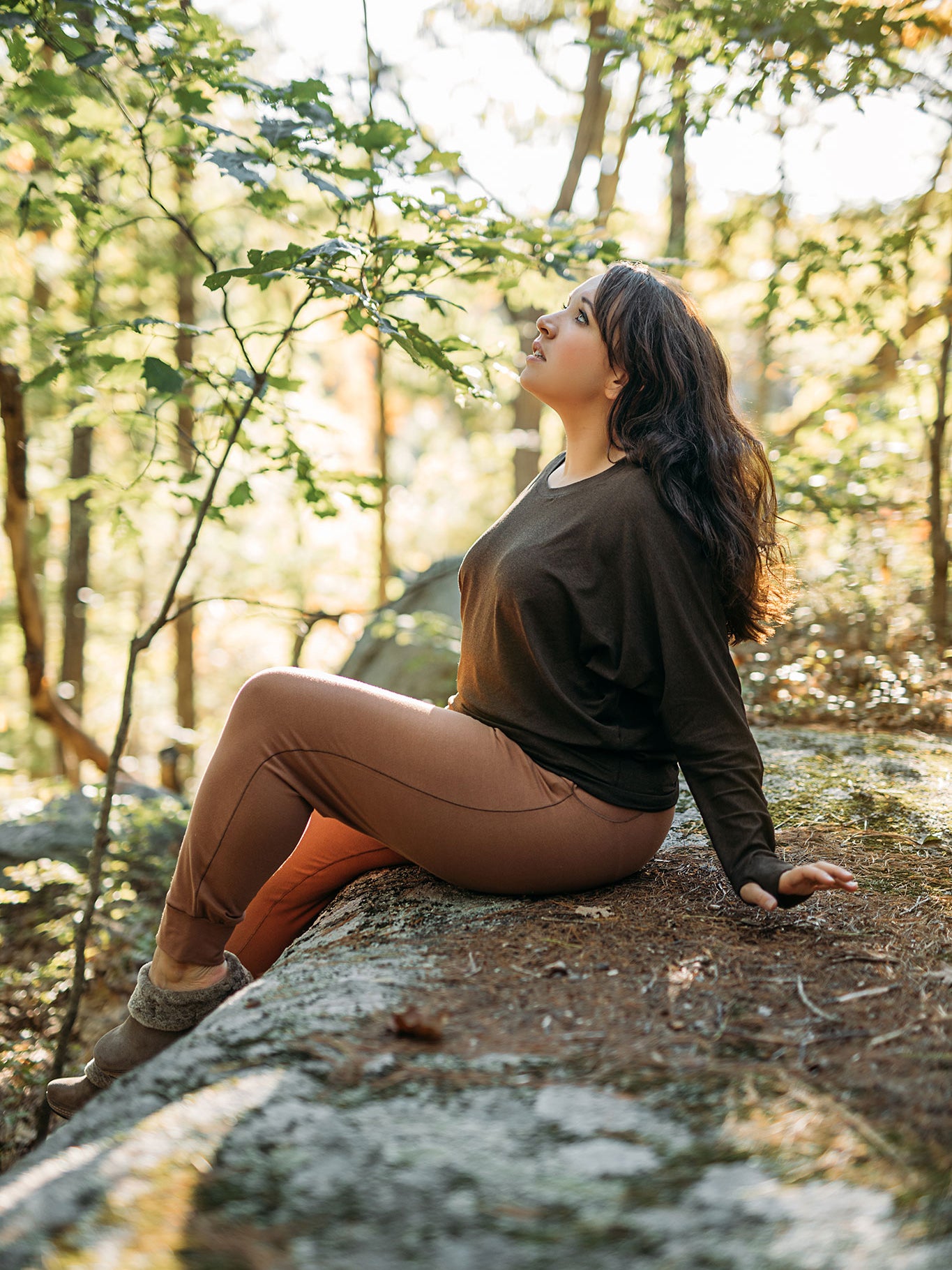 jogger in cedar with espresso pop top