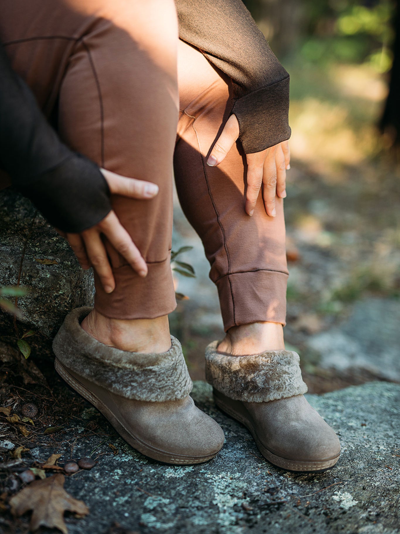 jogger in cedar with suger ME antelope shoes