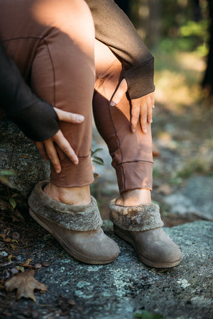 jogger in cedar with suger ME antelope shoes