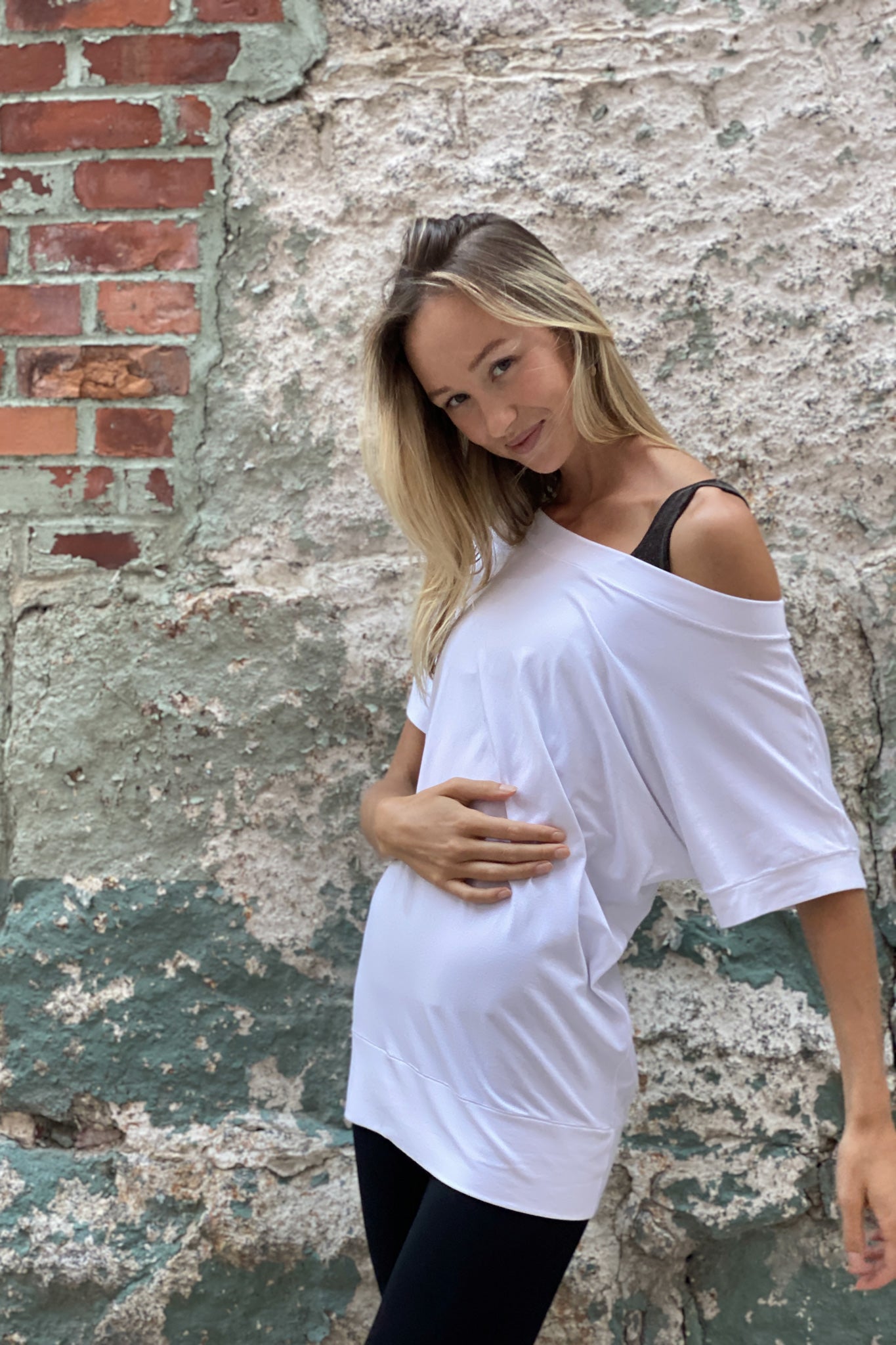flash off shoulder top in white