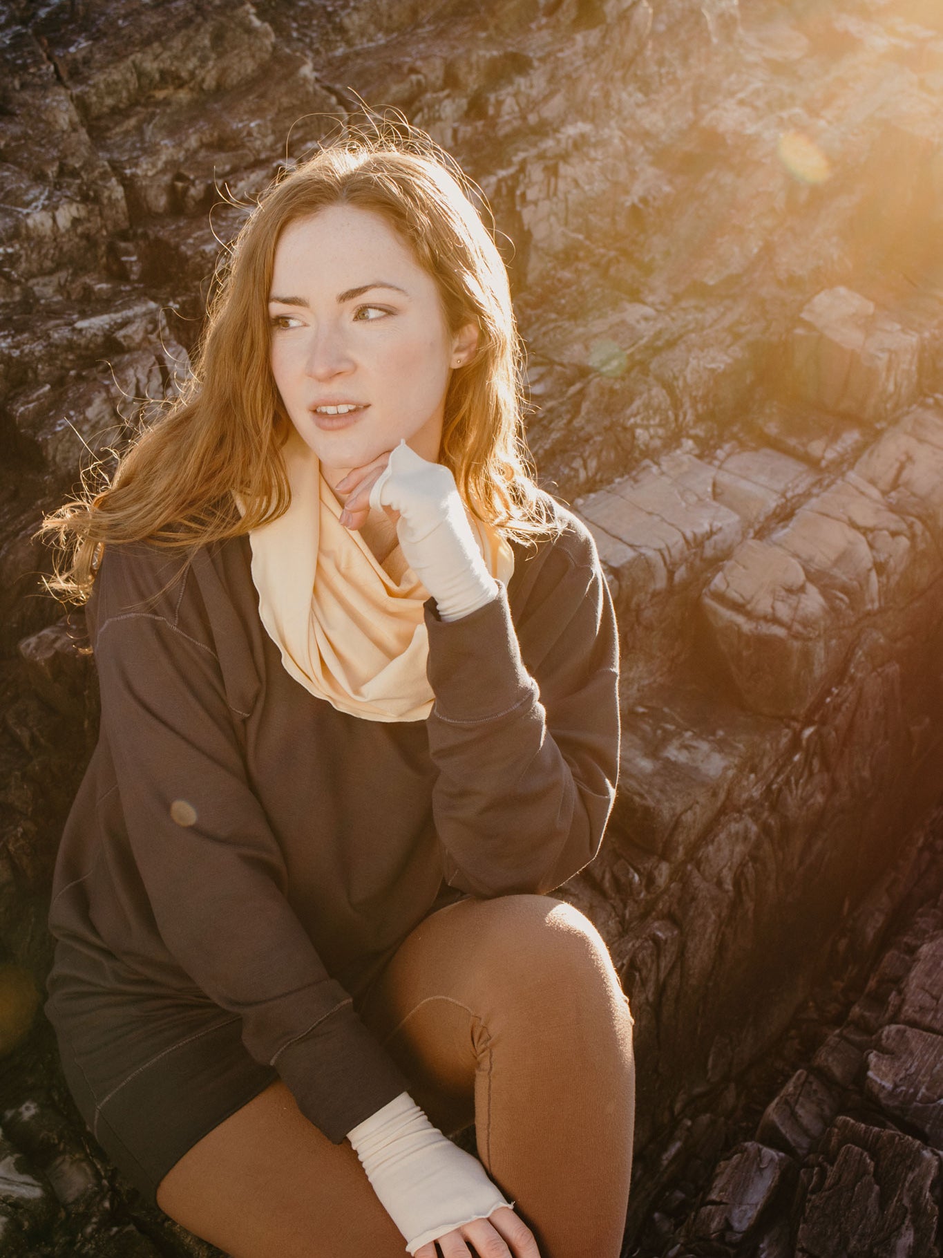 suger WELDER in carbon with cedar BASE + butter hourglass and sleeves