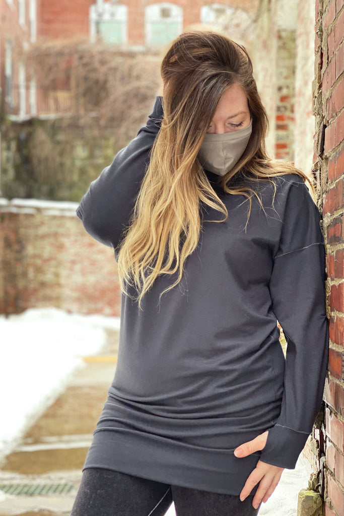 welder pullover in carbon terry bamboo