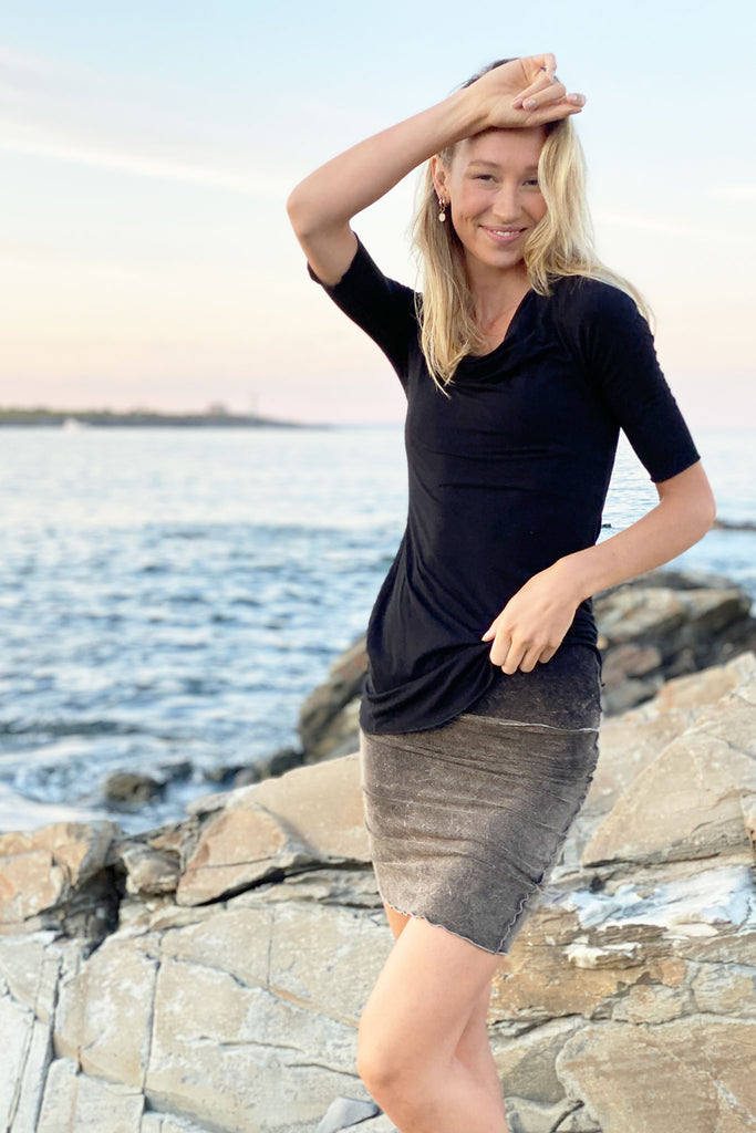 grace half sleeve top in black bamboo + mineral hourglass