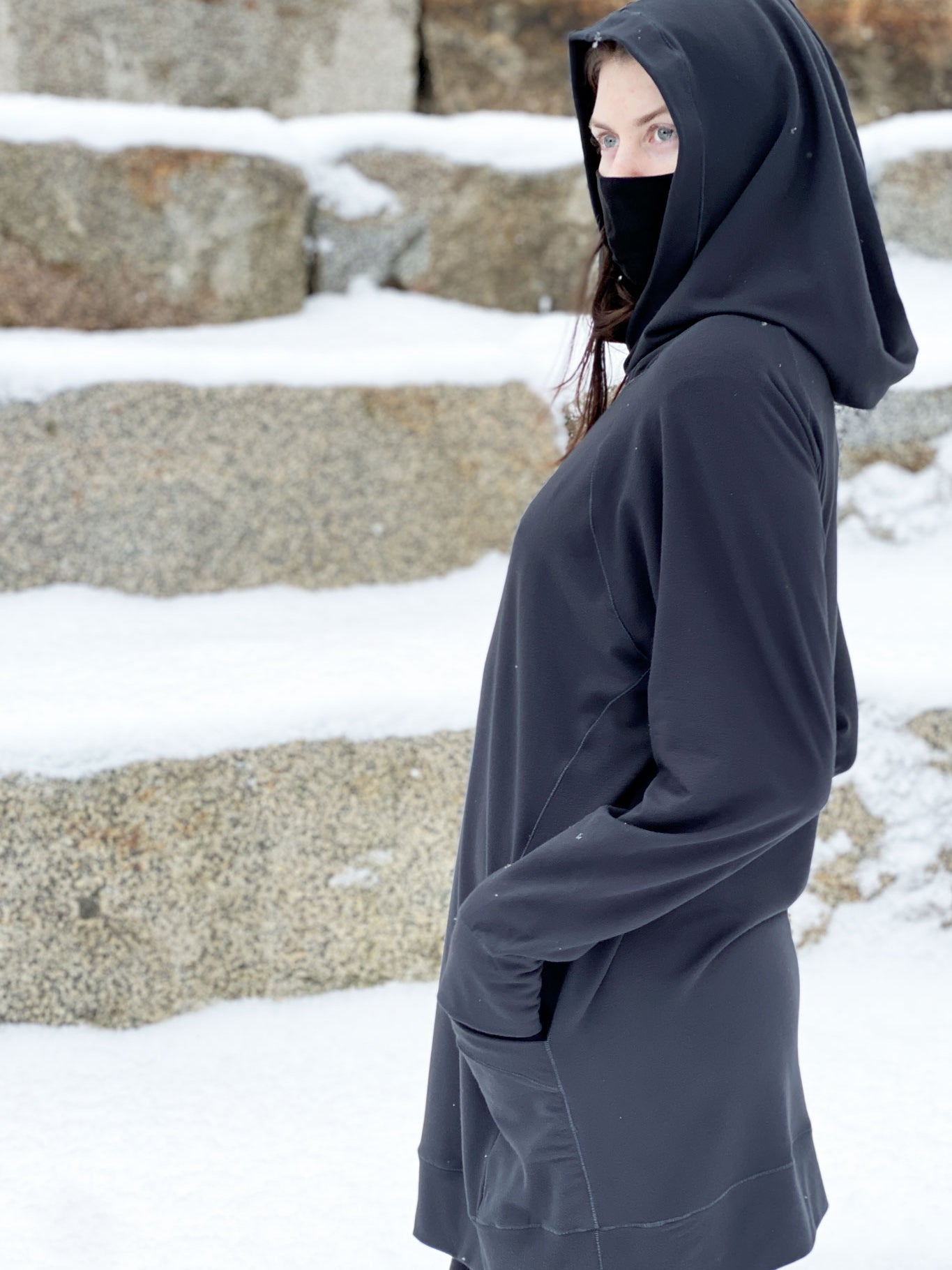 maeve hooded pullover in carbon