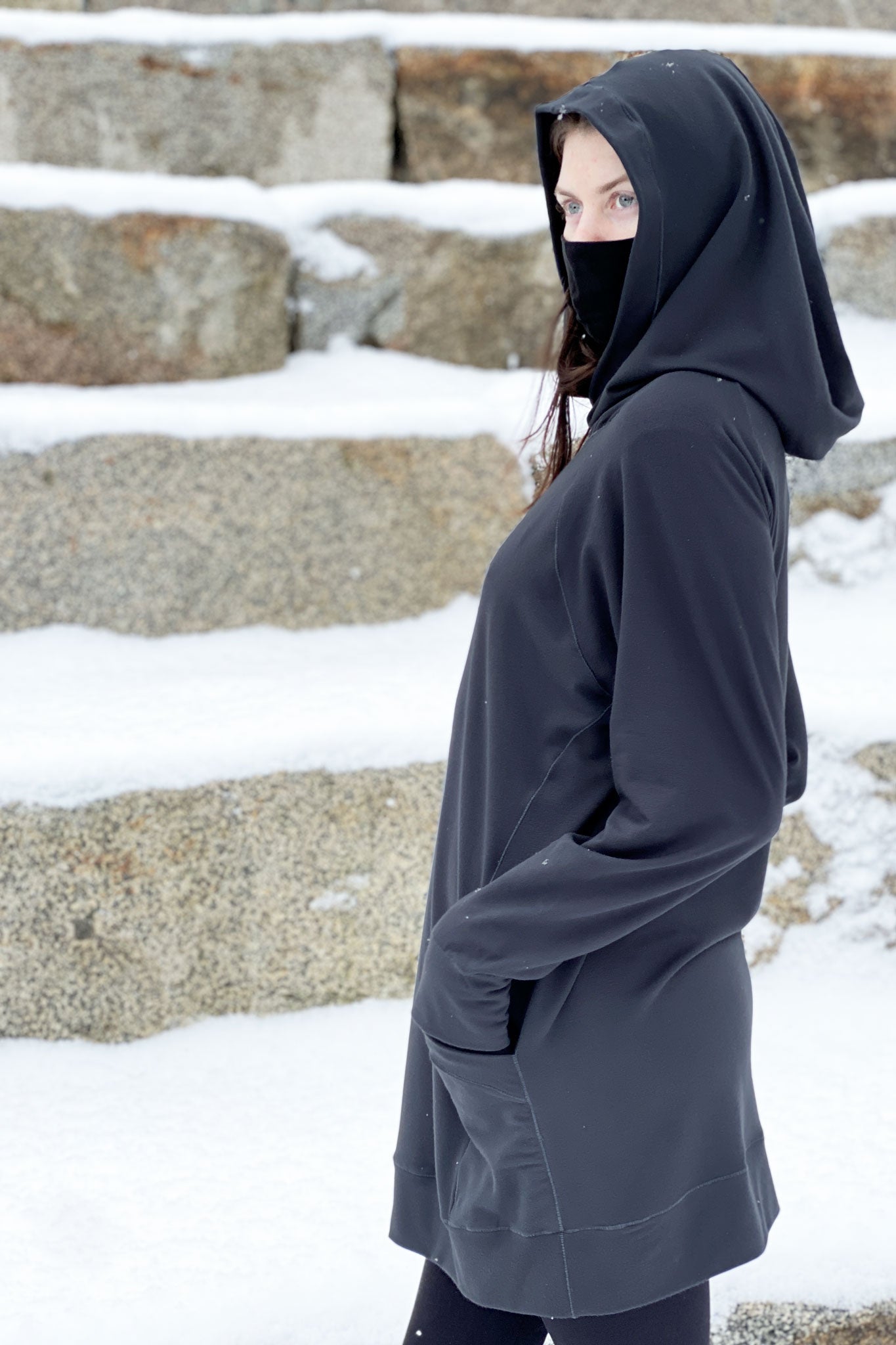 maeve hooded pullover in carbon