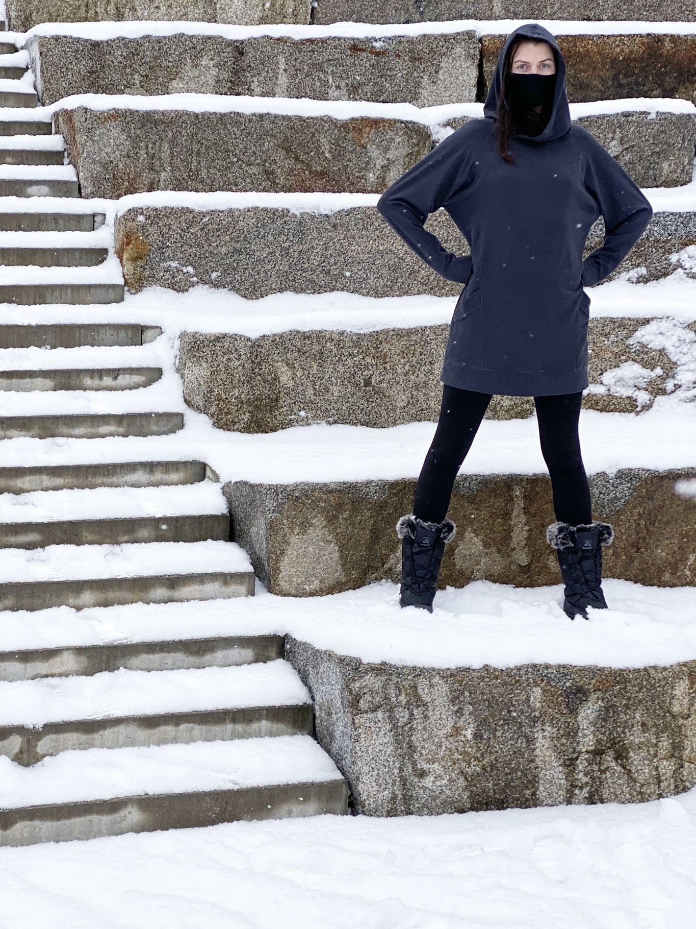 maeve hooded pullover in carbon