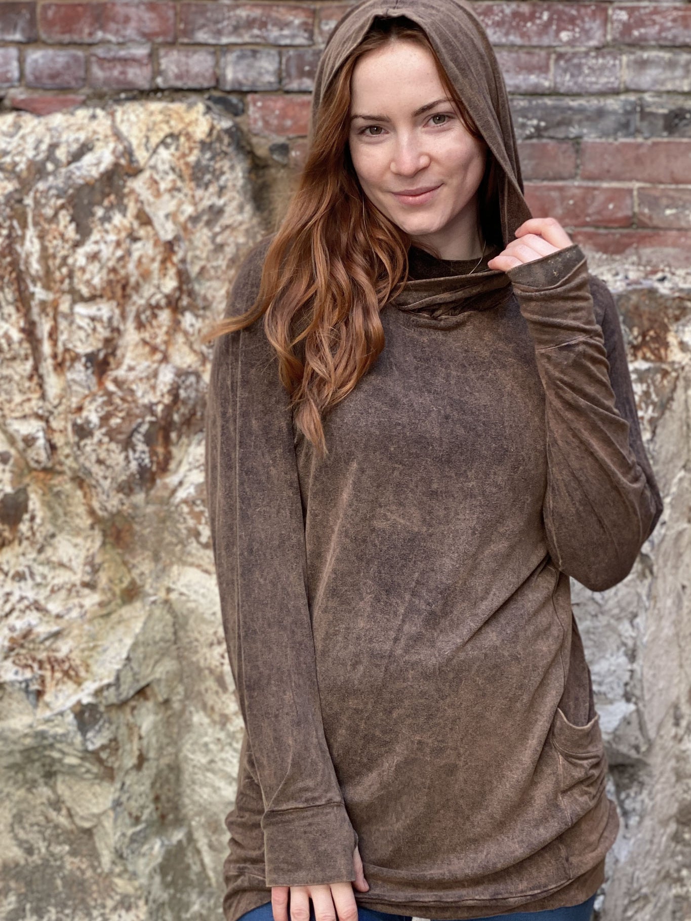 maeve hooded pullover in cedar mineral