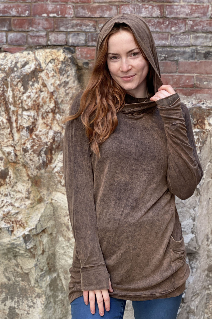 maeve hooded pullover in cedar mineral