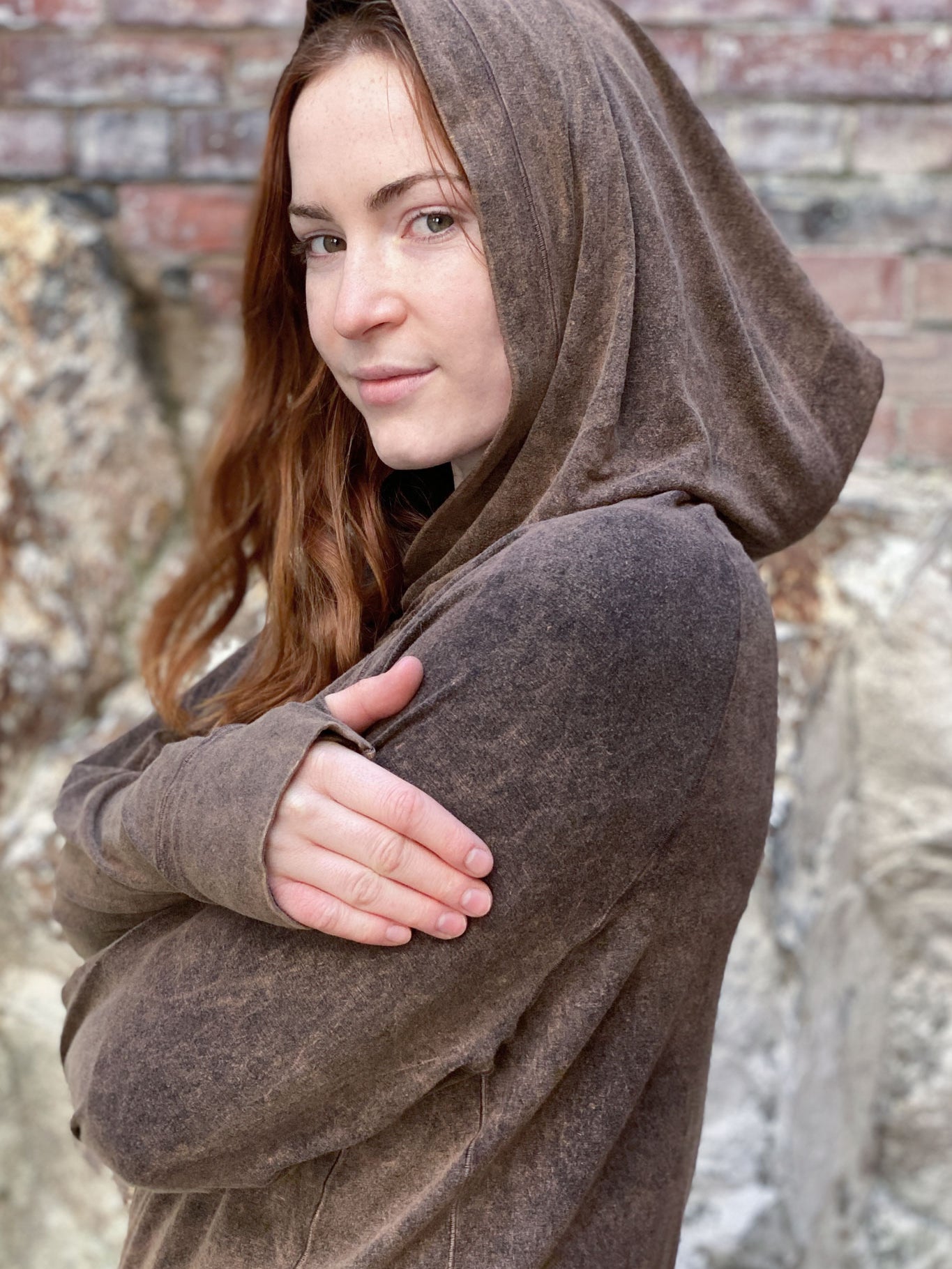 maeve hooded pullover in cedar mineral