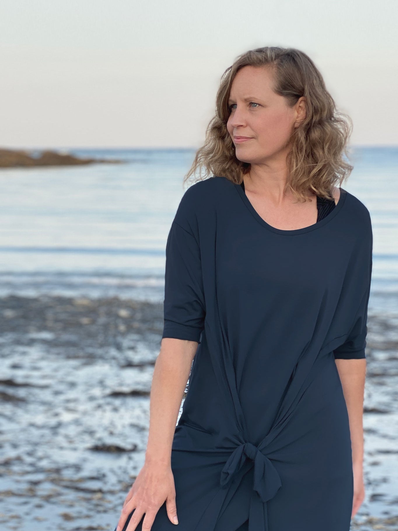 tissue navy tide exudes elegance