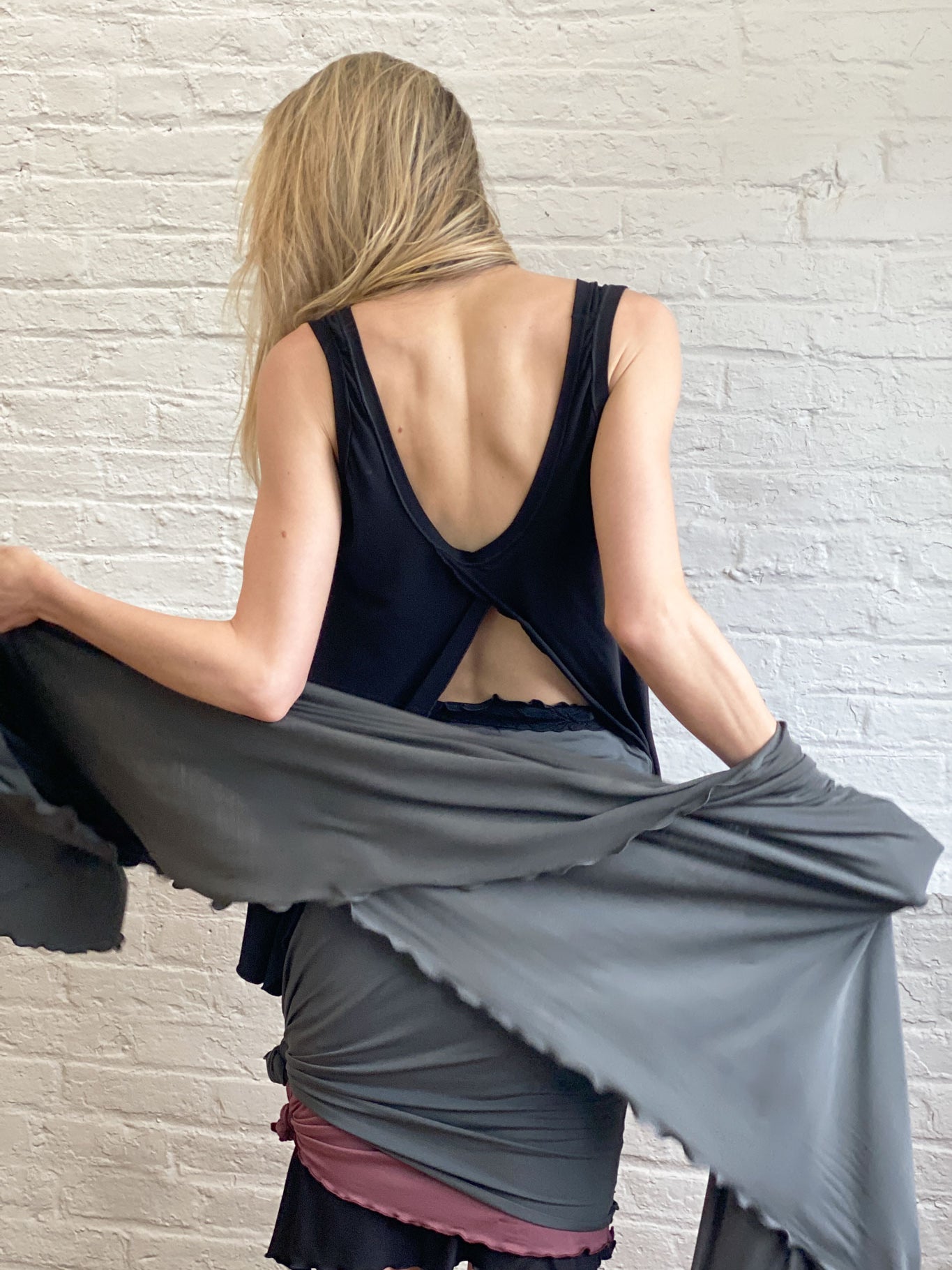 tulip tissue tank in black