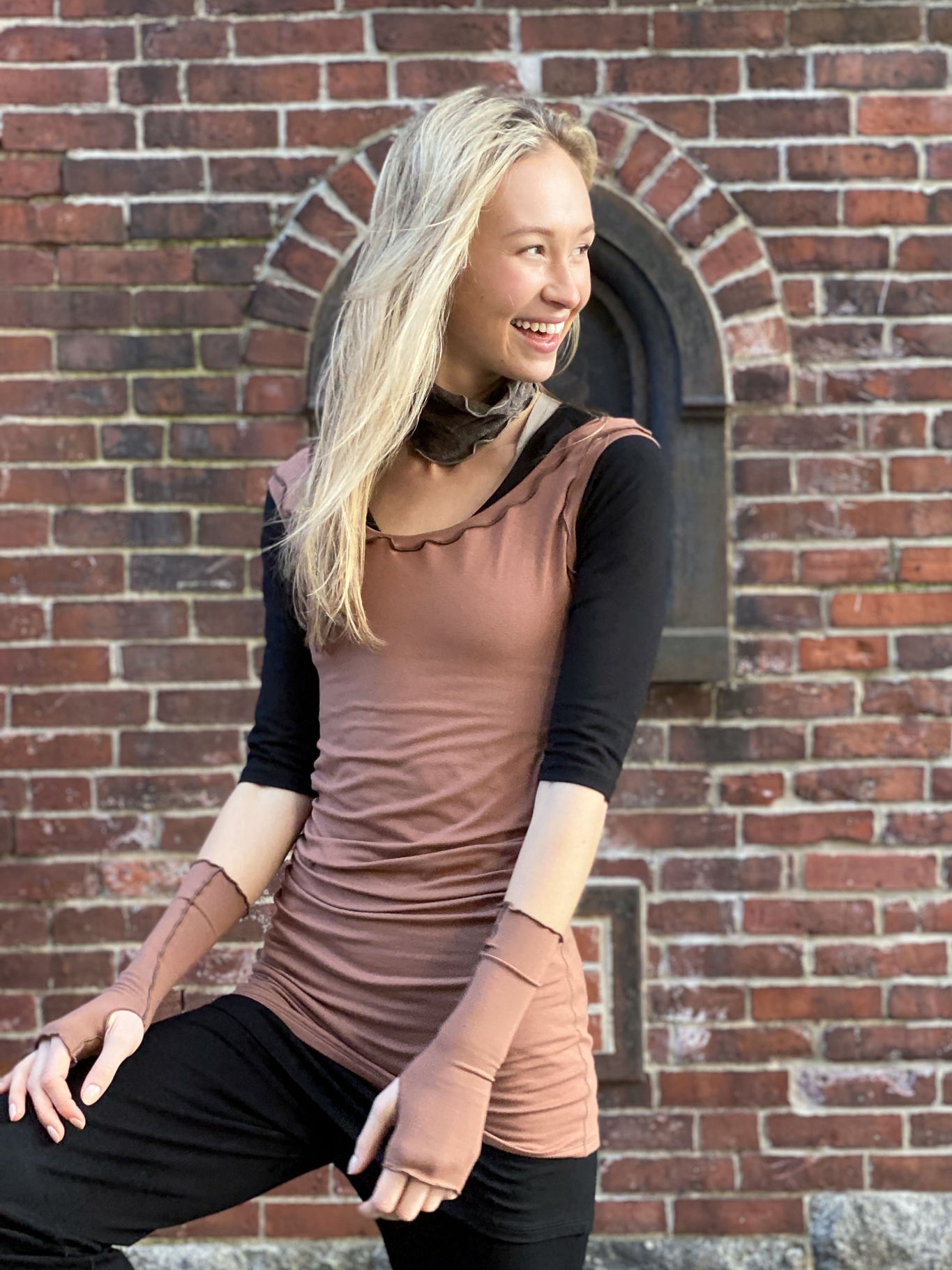 cedar wifey paired with black vital top + cedar aria gloves