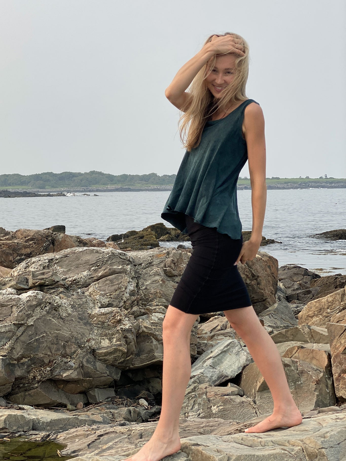 tulip tissue tank in blue mineral with hourglass as a skirt in black