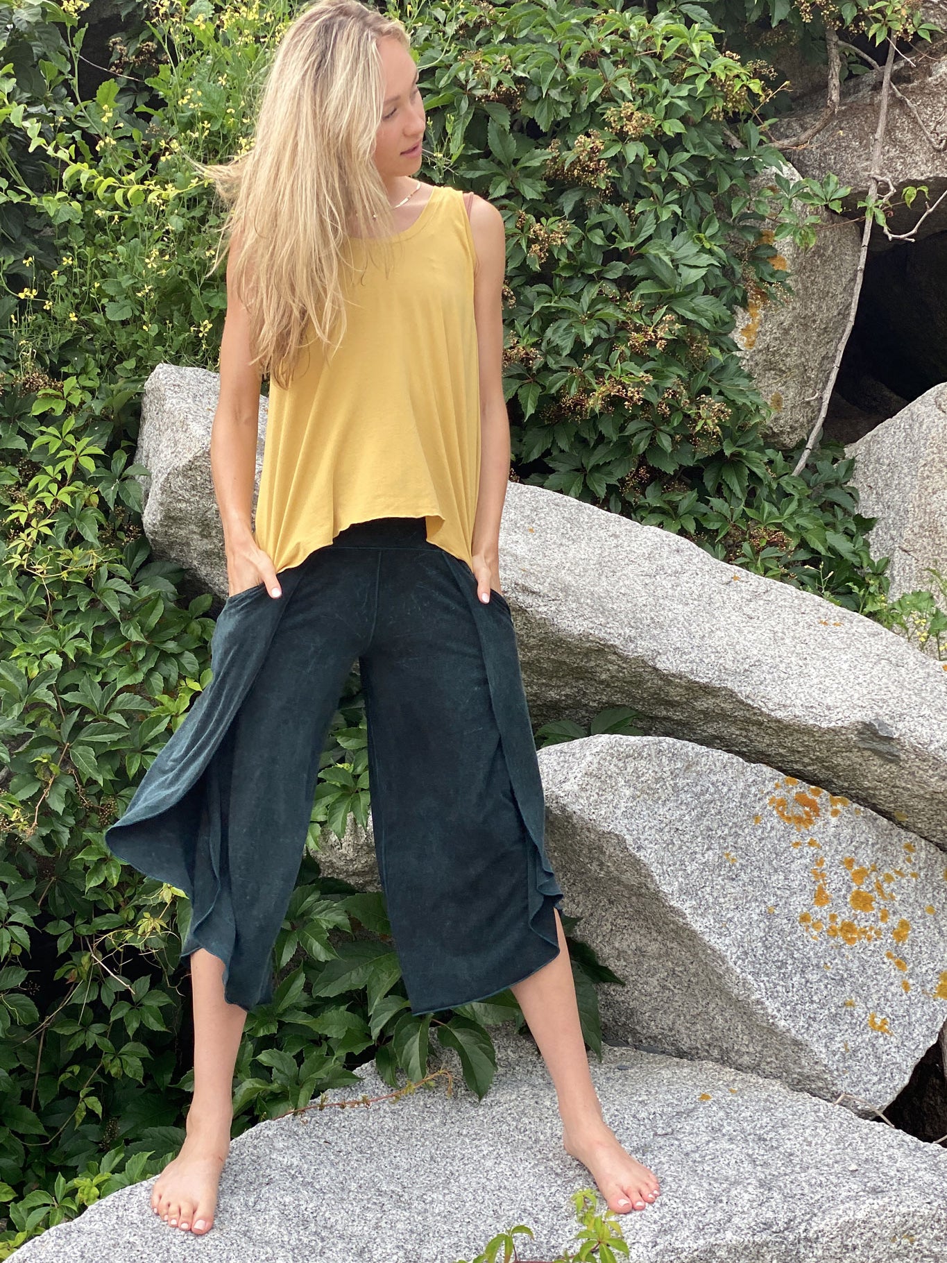 suger petal pant in blue mineral