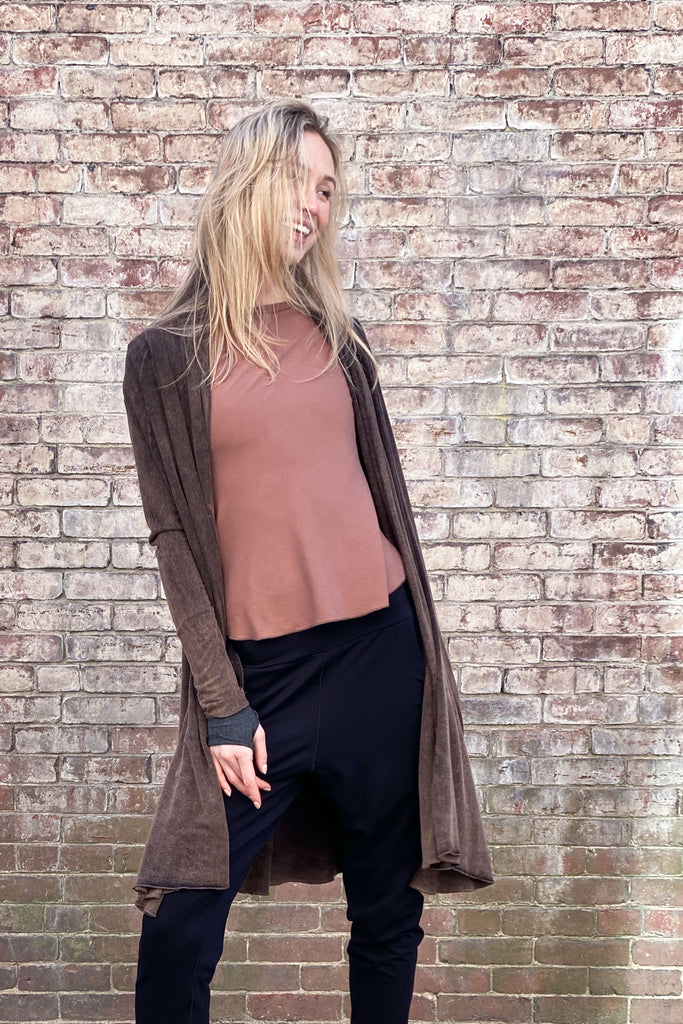 riding coat duster in mineral with rose top in cedar + jogger in black